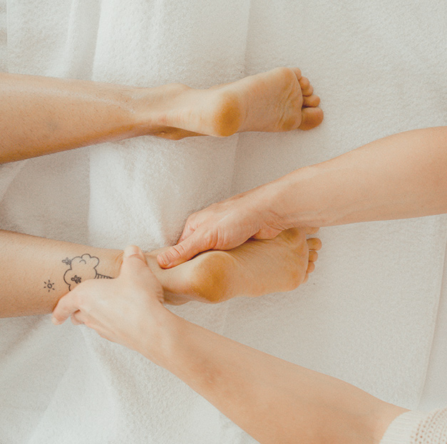 feet massage - fodmassage-fod terapi-afslappende-relax samsø-wellness samø-massage på samsø